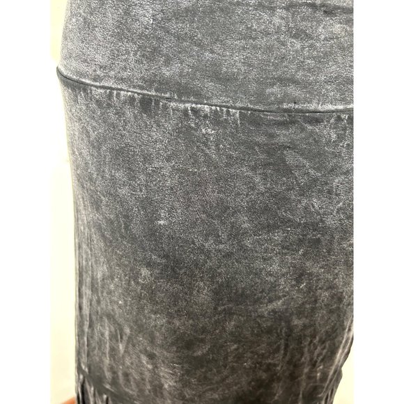 Towne Women’s Black Fringed Skirt M (10/12) Pull On Stretchy Distressed Midi - Picture 9 of 9